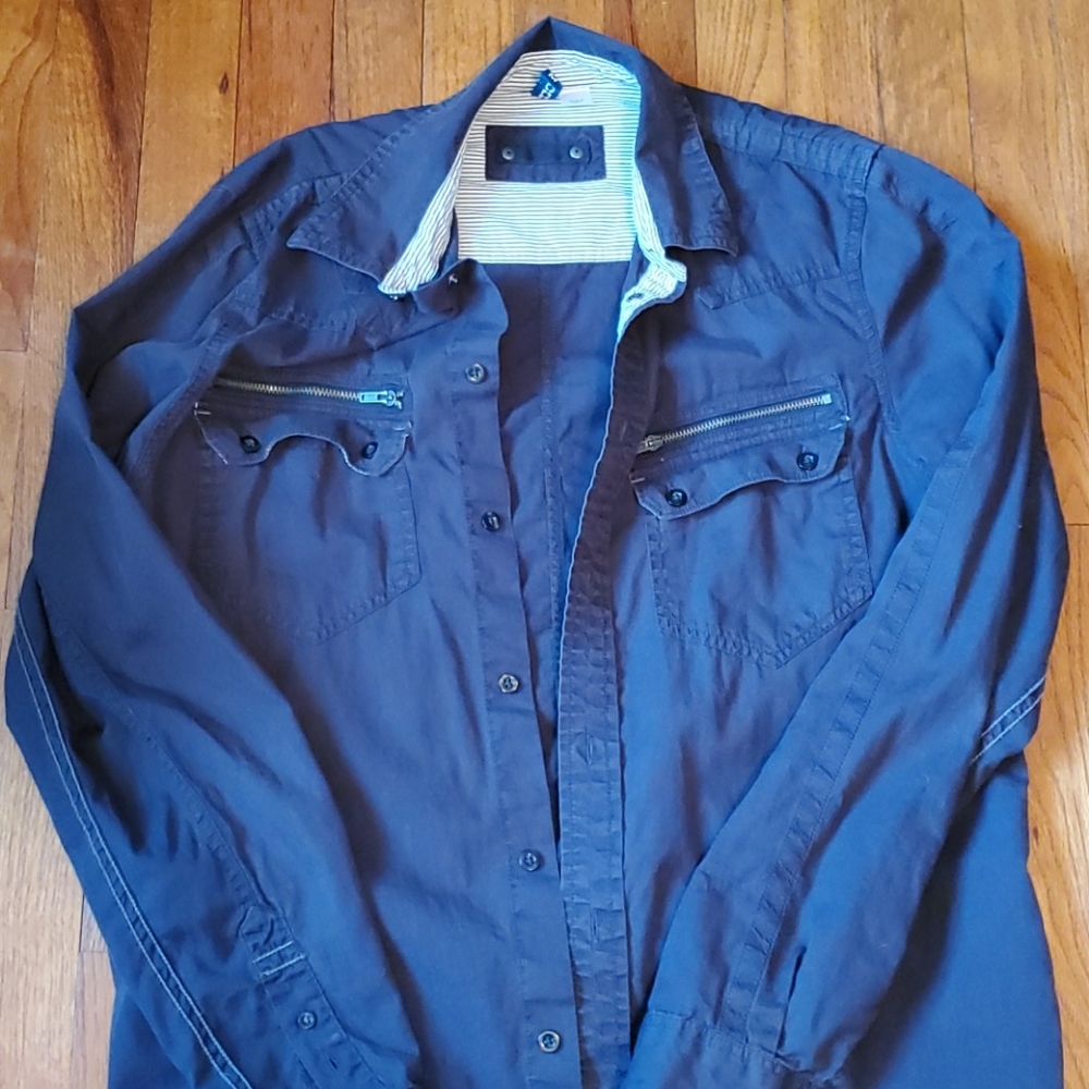 Men's Zip Pocket Small Shirt